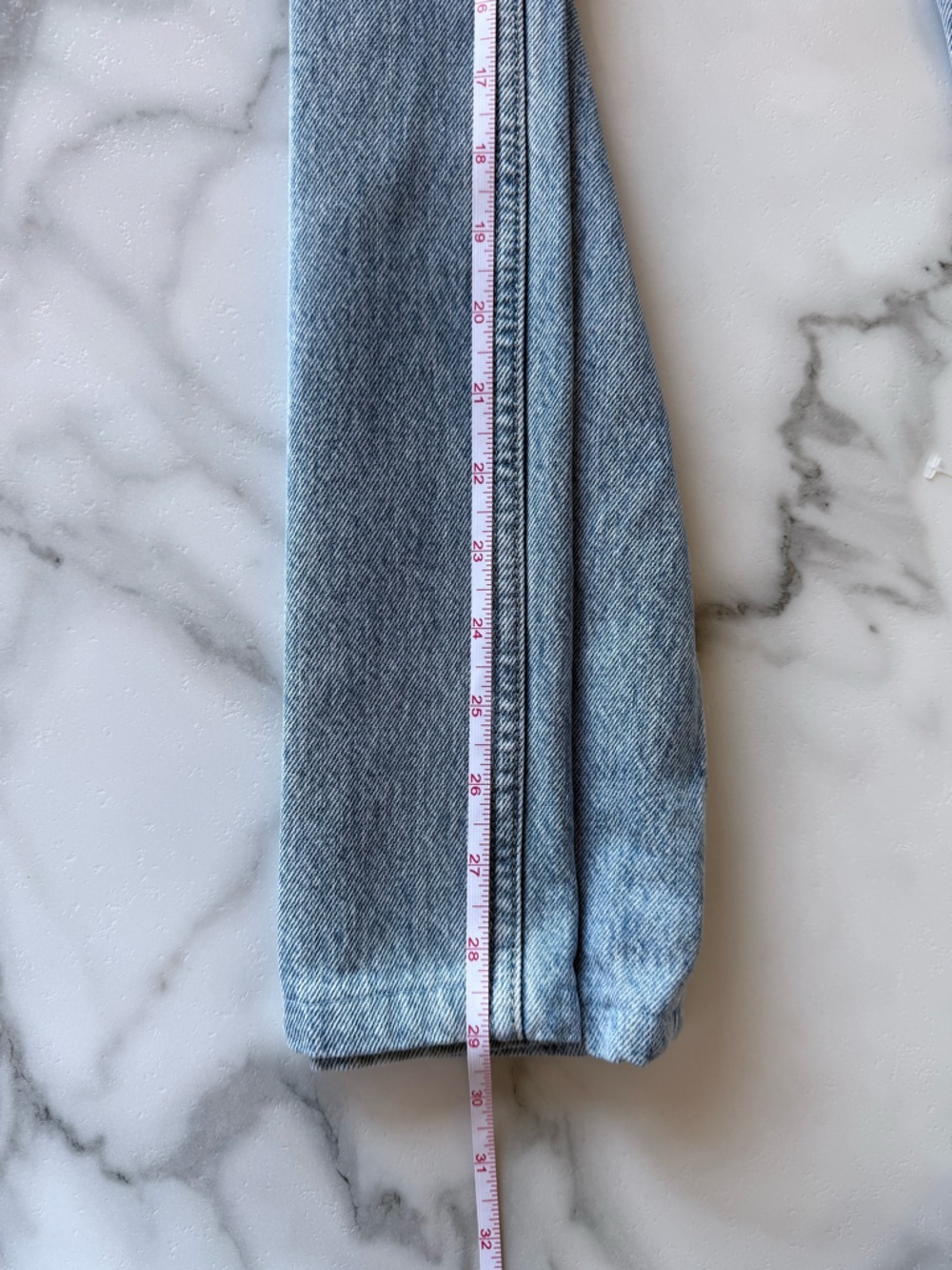 Levi’s Low Pro Straight Jeans Light Wash Normcore Closet Staple Denim size 31 - Picture 8 of 12